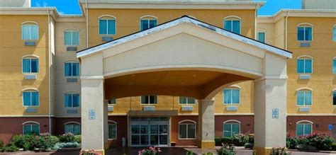 Book the Best Hotels with INDOOR POOL in Abilene in 2024.